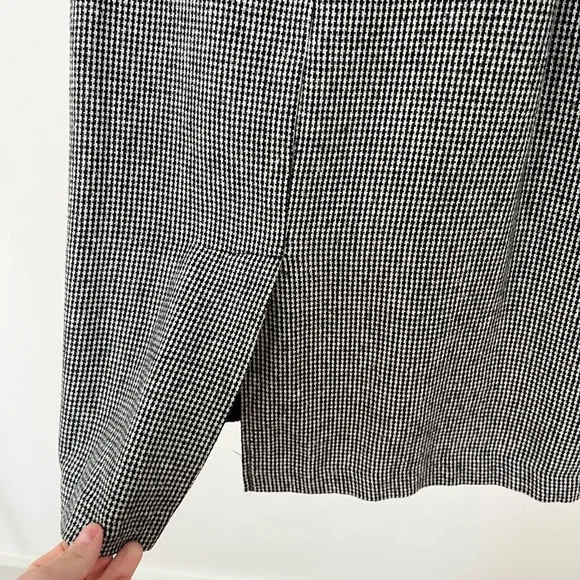 Vintage Black and White Houndstooth plaid pencil skirt - Picture 3 of 6